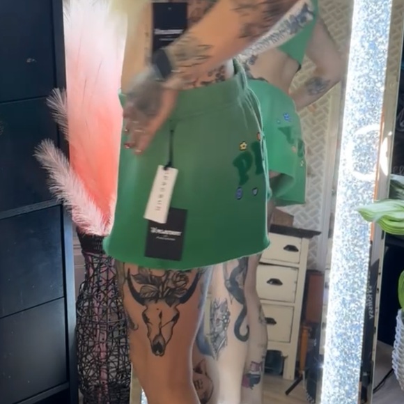 PLAYBOY BY PACSUN Sweat Shorts - Picture 4 of 4